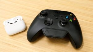 How to connect Bluetooth headphones to Xbox One, Series S,